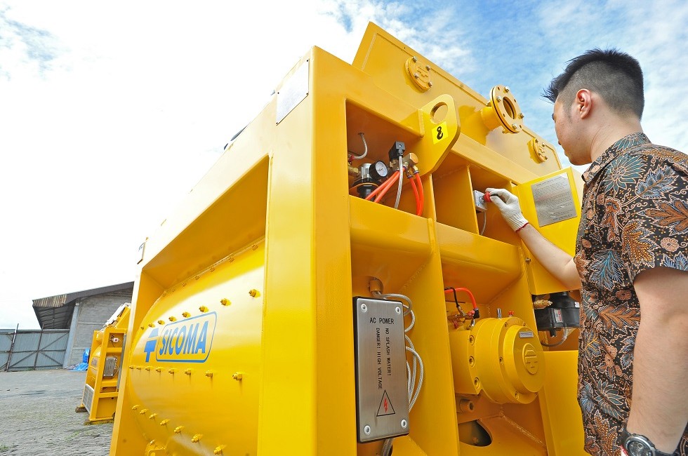 Cara Menyesuaikan Kapasitas Discharge dari Pompa Mixer Beton?